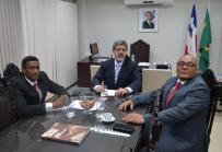 O Secretário recebe o o Juiz Titular da 1ª Vara Crime de Execução Penal