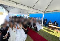 Internos do Conjunto Penal de Itabuna disseram o tão sonhado “sim” hoje (14), em uma cerimônia de casamento coletiva, inclusive com uma união homoafetiva, numa ação pioneira no Estado. 