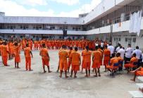 Internos da PLB participam de culto de ação de graças