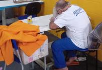 Internos do Conjunto Penal de Barreiras produzem fardamentos para a Seap