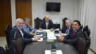 Secretário discute com deputados e prefeito a construção de um Conjunto Penal em Senhor do Bonfim
