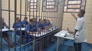 Internos de Serrinha passam por curso de pintura predial