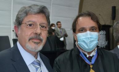 Secretário José Antônio Maia Gonçalves Participa da Posse do Presidente do TRE-BA Roberto Maynard Frank