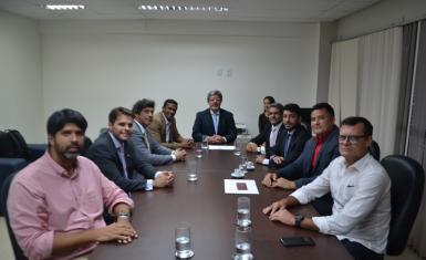 Secretário José Antonio Gonçalves e sua equipe se reúne com membros do Ministério Público Estadual.