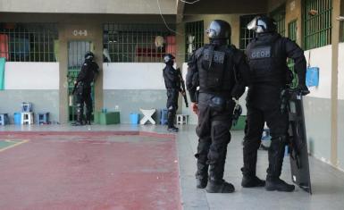 Operação de revista e transferência é realizada em Juazeiro