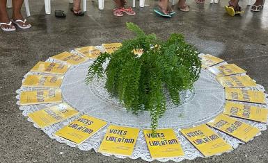 Dia de lançamento de livro no Conjunto Penal Feminino de Salvador