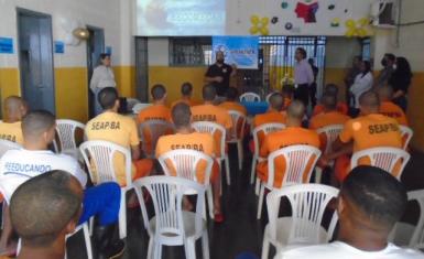 Internos participam de palestra sobre recomeço do mercado de trabalho