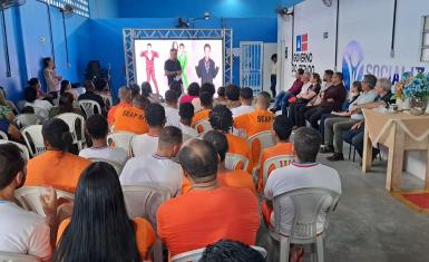 Internos apresentam peça teatral no Conjunto Penal de Itabuna