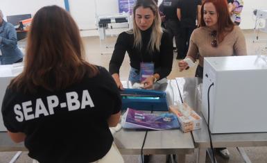 Unidade feminina da Seap vai fabricar absorventes pelo Programa Dignidade Menstrual