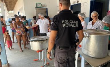 Conjunto Penal de Serrinha realiza sopão solidário para comunidade da região