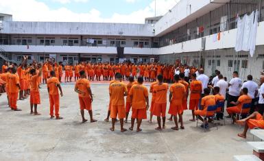 Internos da PLB participam de culto de ação de graças