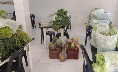 Conjunto Penal de Barreiras doa mais de 490 quilos alimentos para famílias da cidade